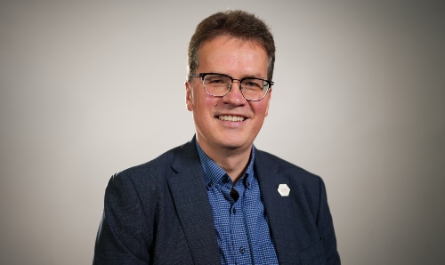 Professor Thomas Schmidt