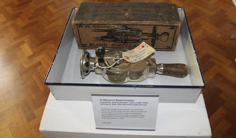 Photograph of Macaura's 'Blood Circulator'